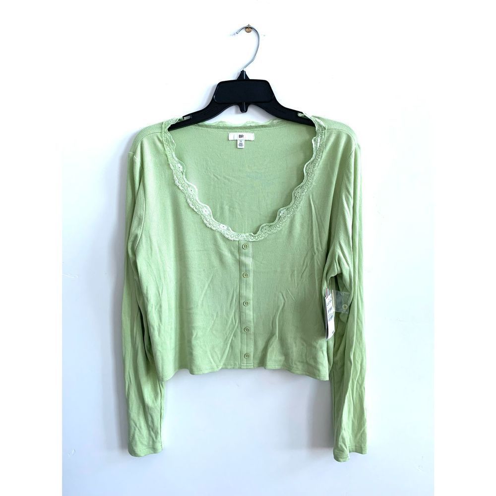 BP cropped ribbed shirt